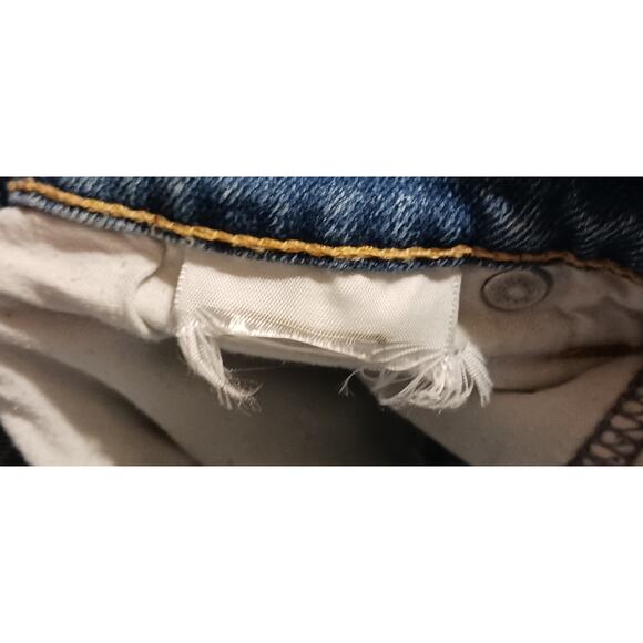 Signature Levi Strauss Womens LowRise Bootcut 28Wx29L end seams distressed - Picture 10 of 10